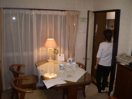 暗く光が差し込みにくいリビングでした。