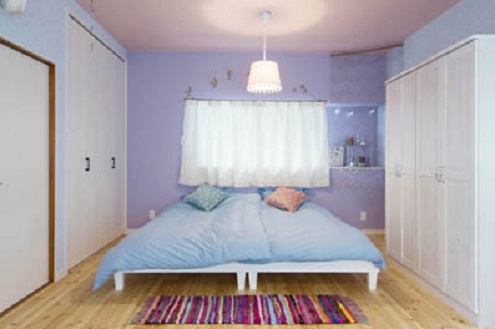 寝室にはLDKと異なる無垢フローリングをご提案。快適な睡眠時間を過ごせる空間に。