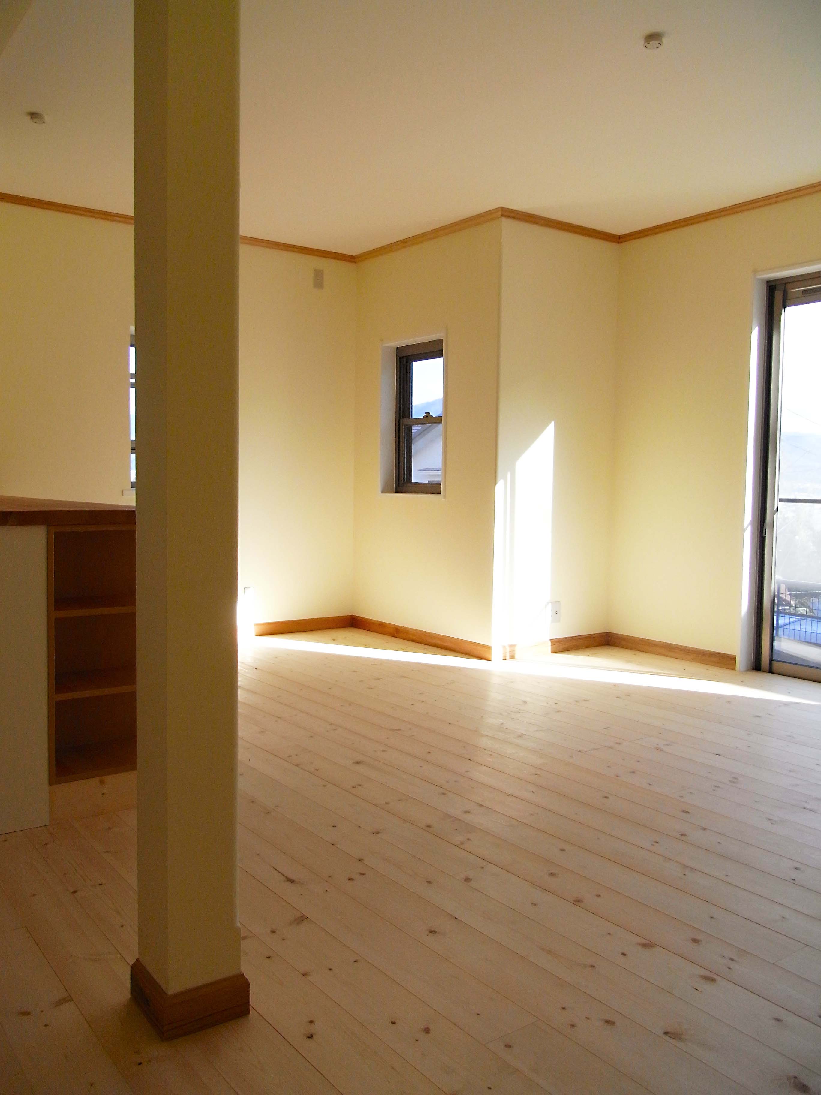 床と壁・天井の色がとてもオシャレです。