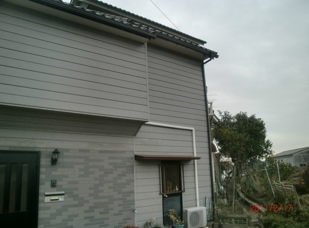 屋根補修工事 軒樋（角樋）架け替え 軒裏塗装