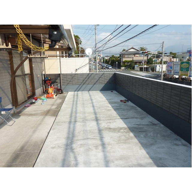 ベランダがぐんと広くなりました。