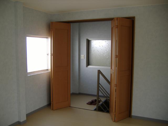 とっても明るくなった物置小屋