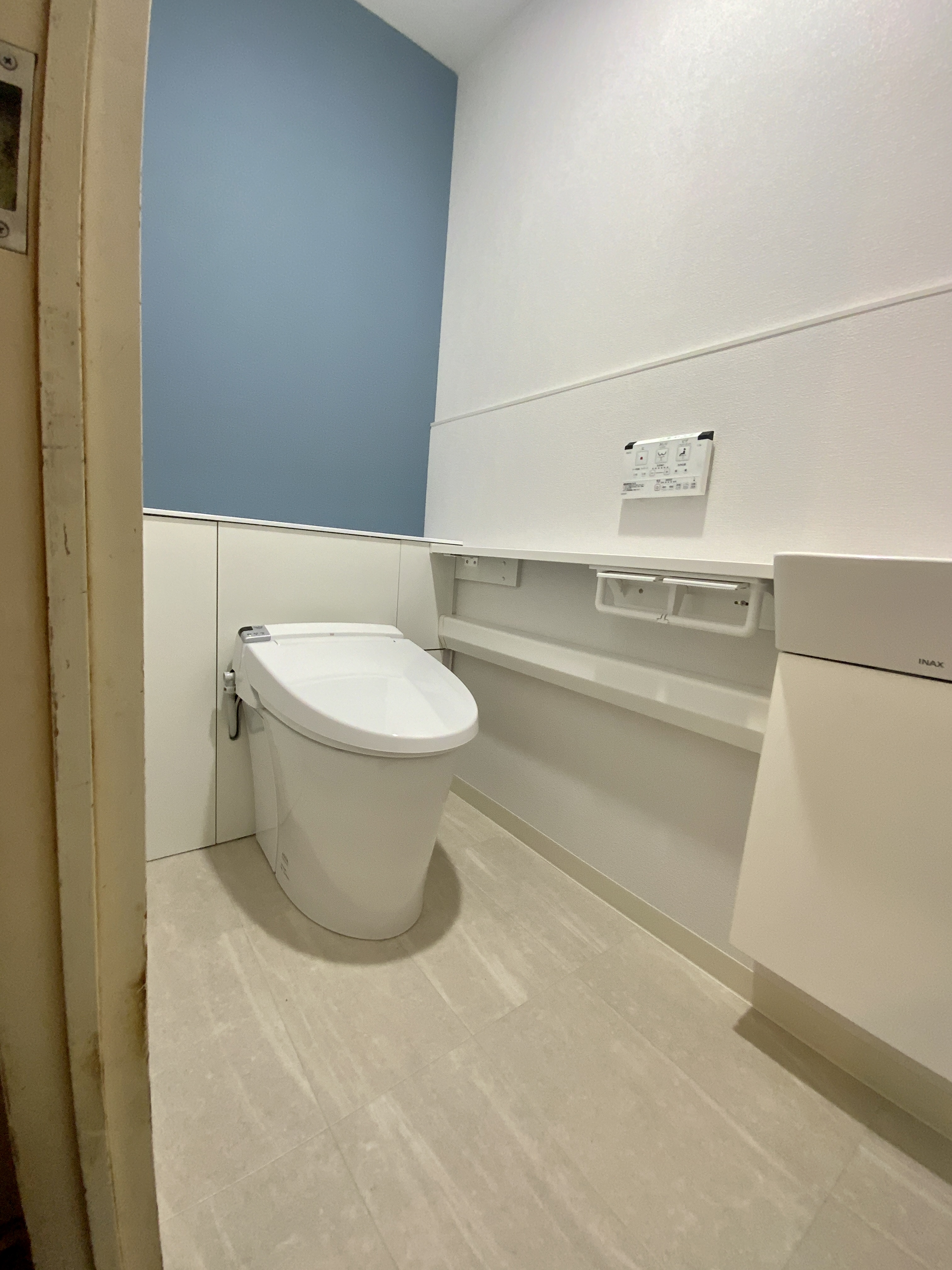 リクシルリフォレでマンショントイレリフォーム