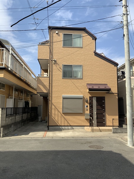 外壁塗装とカバー工法屋根工事