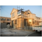 安全第一のため足場をかけます