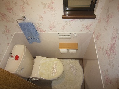 超節水型のタンク式トイレ「ピュアレストQR」、お掃除もラクに