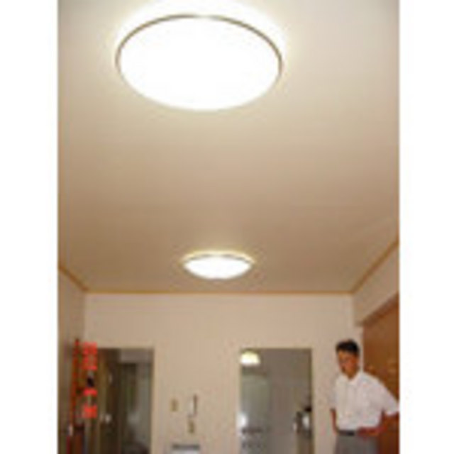 建具の間仕切りがありましたが撤去しました。