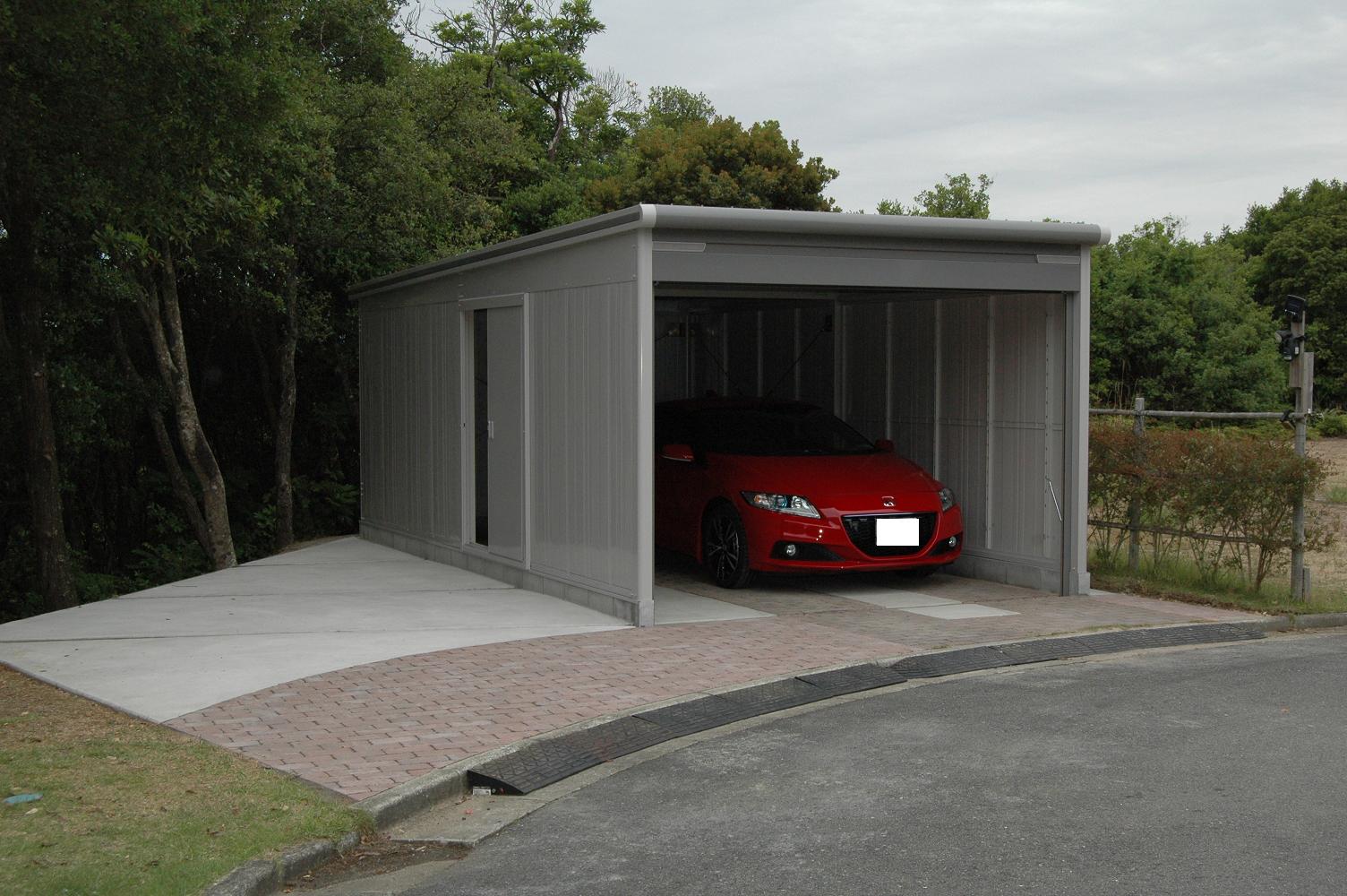 ガレージ車庫設置完成写真です。