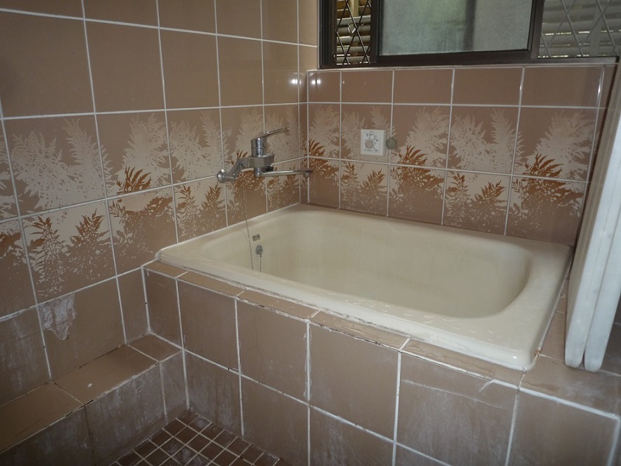 築３０年以上経ったタイルのお風呂