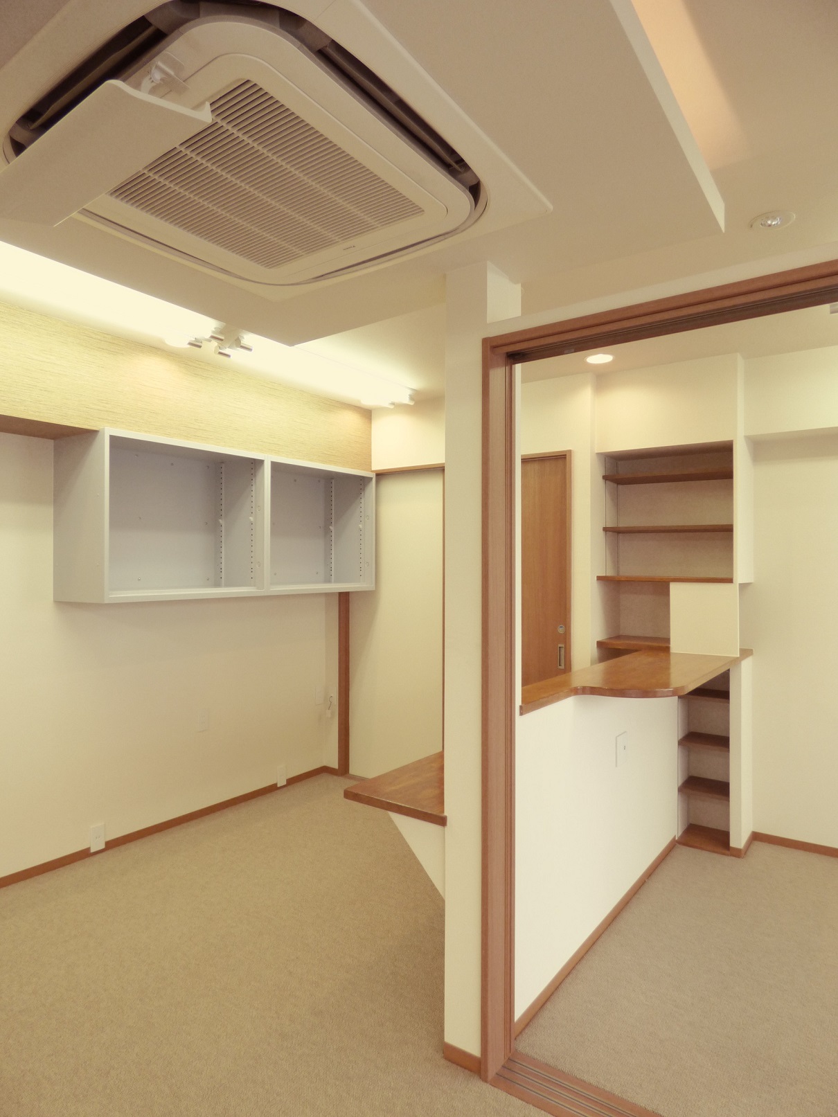 診察室側から見たエアコン