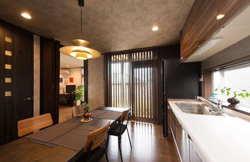 天井のクロスもポイントです。