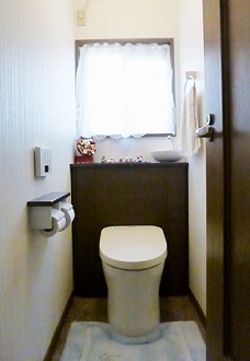 最新のトイレにリフォーム