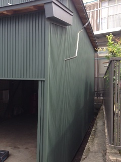 草が生えてこない為に、コンクリートを打ちました。