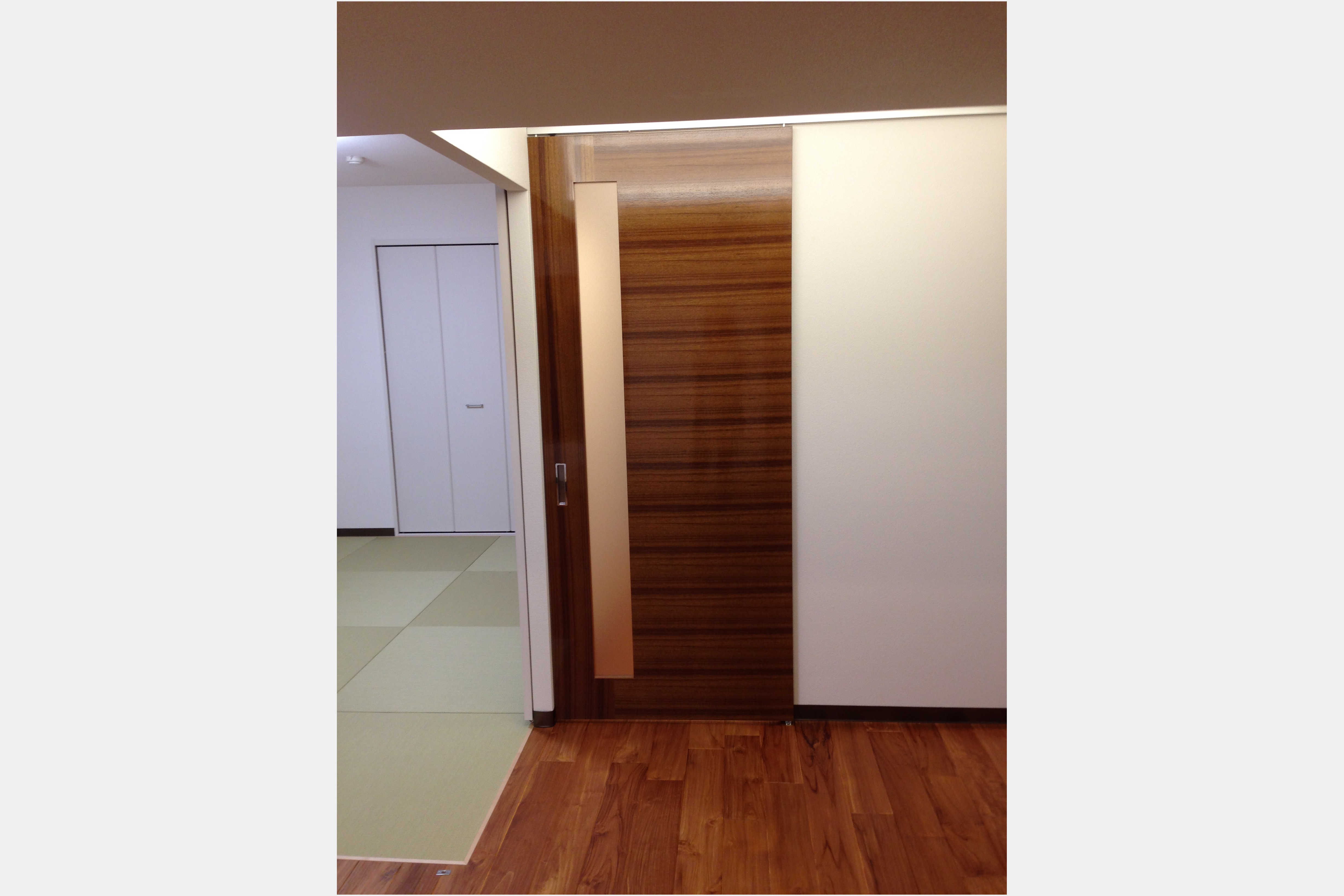 突板 鏡面仕上げ こだわり建具