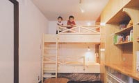 秘密基地のような子供部屋に