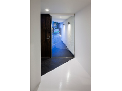 【地下+2階　目黒のハコノオウチ13】