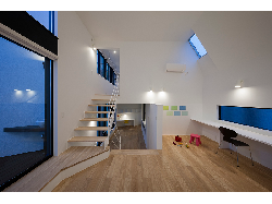 【地下+2階　目黒のハコノオウチ13】