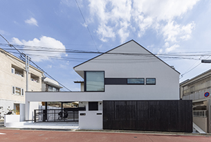 /reform-mitsumori/都内で完成した二階建ての住宅