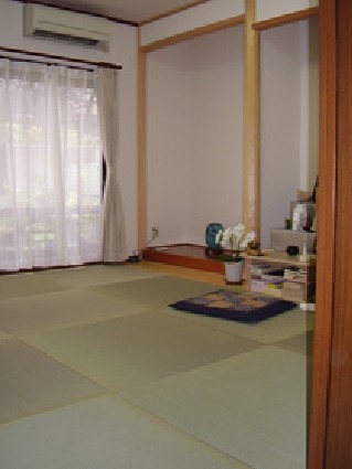畳は琉球畳を使用