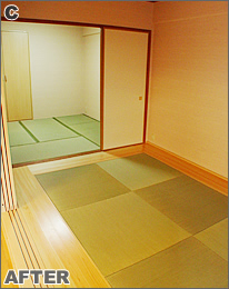 和室には琉球風の畳を。採光の調整ができる和紙のシェードカーテンをお勧めしました。