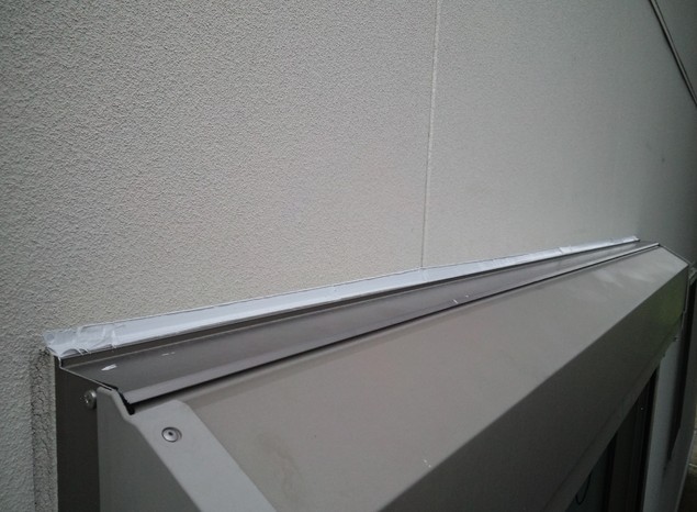 日本ペイントサーモアイＳi遮熱塗装3回塗りです。