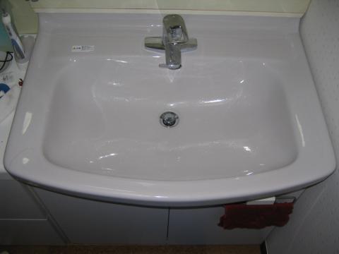 洗面室の洗面ボウル・水栓を交換